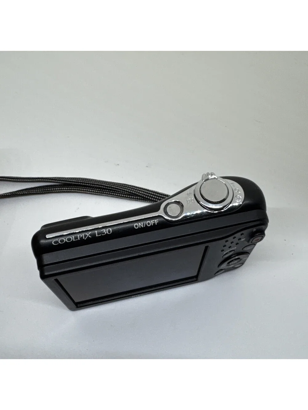 Nikon COOLPIX L30 20.1MP Compact Digital Camera Parts Only